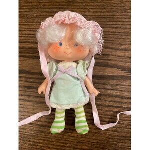 Vintage 5" Strawberry Shortcake toy doll figure Angel Cake 1980's Kenner